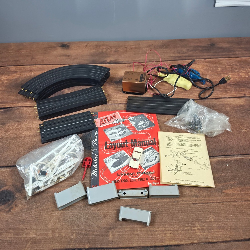 Atlas HO Scale Slot Car Racing Set 1260 Power Pack Track Manual Good Vintage